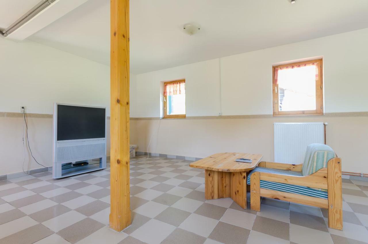 Sipito Pihenopark Otel Pilis Dış mekan fotoğraf