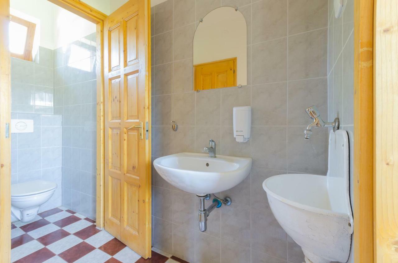 Sipito Pihenopark Otel Pilis Dış mekan fotoğraf