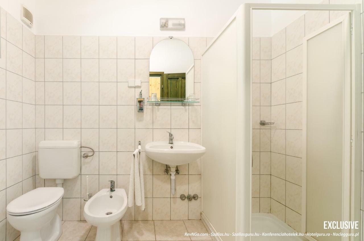 Sipito Pihenopark Otel Pilis Dış mekan fotoğraf